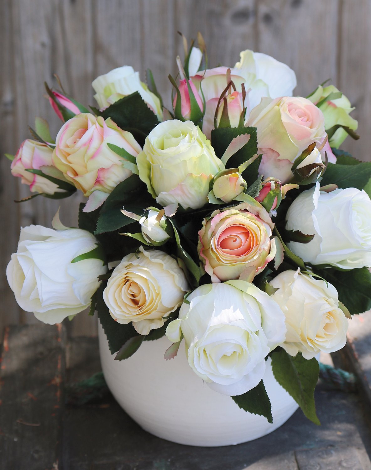 2614 705 a3 Искусственный букет из диких роз, 24 цветка, 28 см, бело-розовый H-andreas  - Вид №2