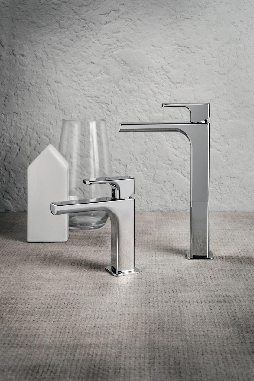 Fir Italia Смеситель для умывальника Daily 44 4411400 - Вид №1