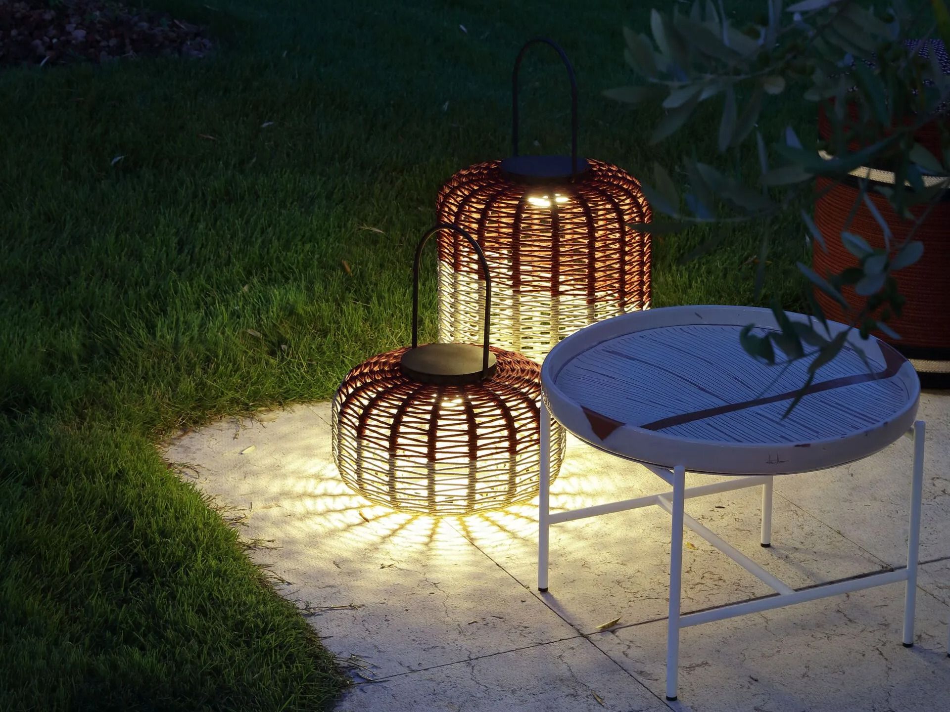 Уличный фонарь с плетеной алюминиевой рамой и перезаряжаемым светодиодом Nodo Italia Antonio Marras + Nodo Italia ARCH-00005471 - Вид №7