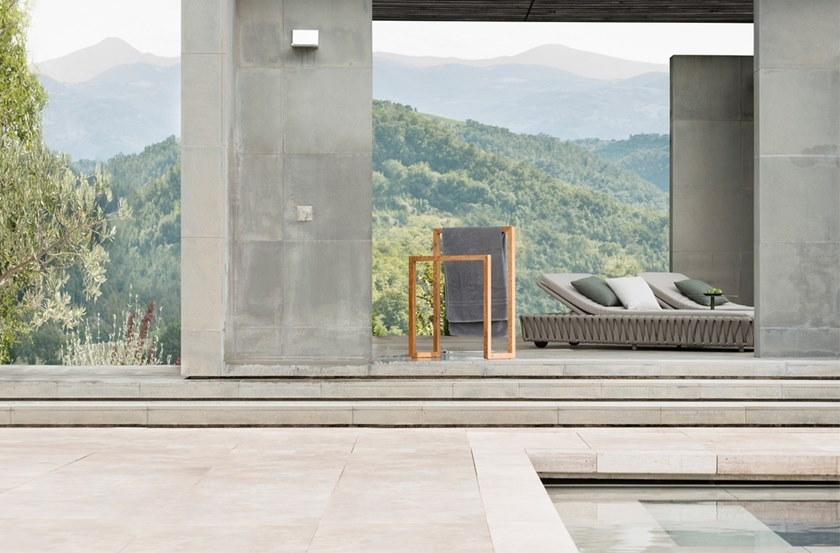 TRIBÙ Подставка для полотенец из тика Accessories sun-id-1433355 - Вид №3