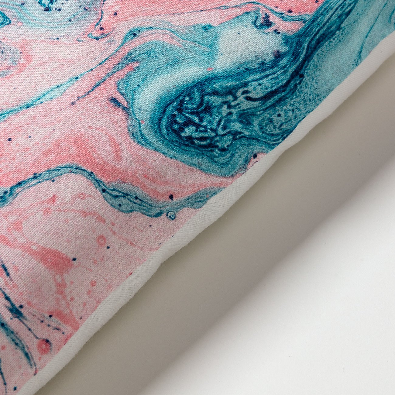 Чехол на подушку Germain 45x45 с принтом от La Forma LA FORMA АБСТРАКТНЫЕ 299201 Синий  - Вид №3