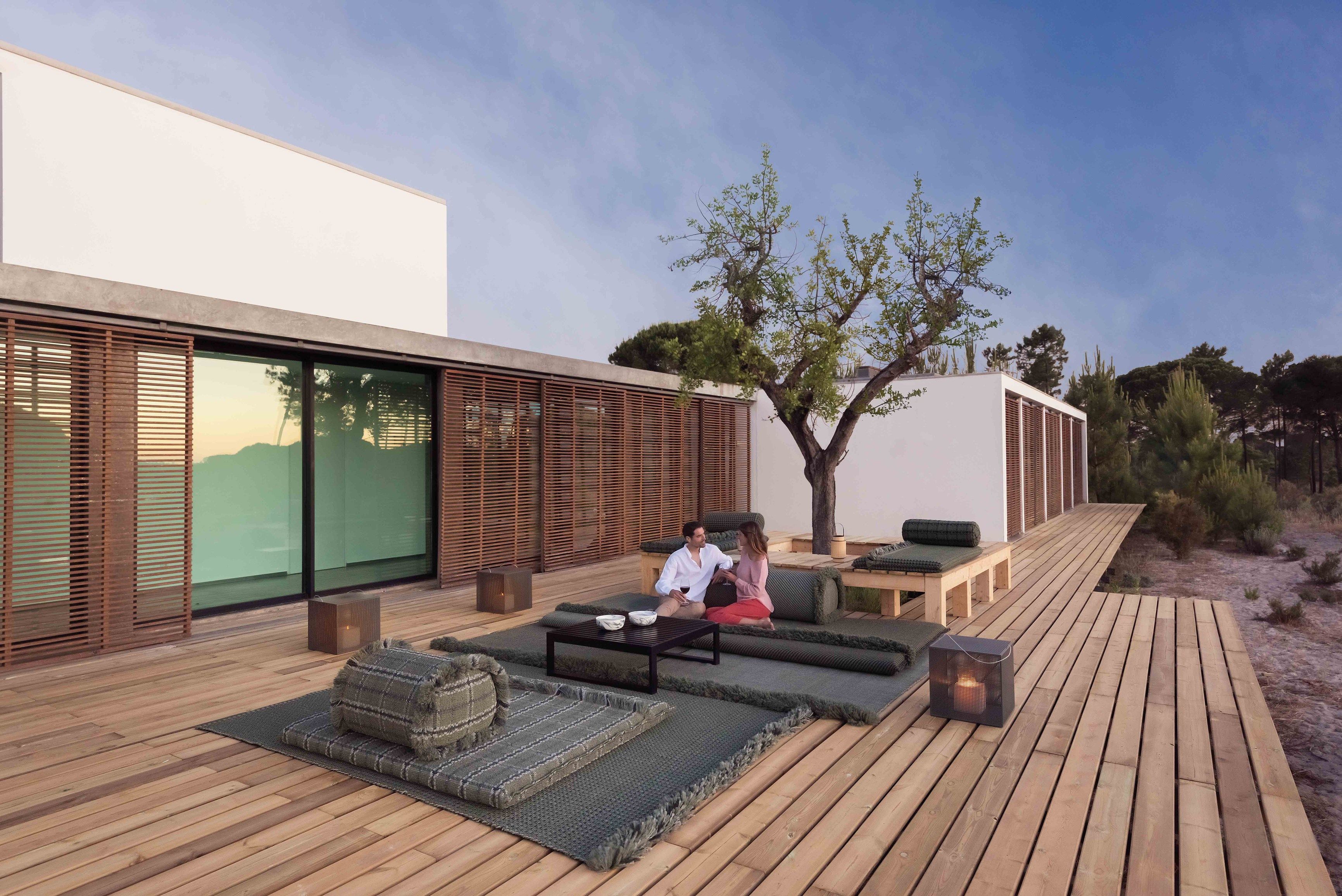 Наружная цилиндрическая полипропиленовая клетчатая подушка GAN Garden Layers ARCH-00079774 - Вид №5