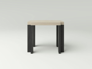 Журнальный столик из дуба