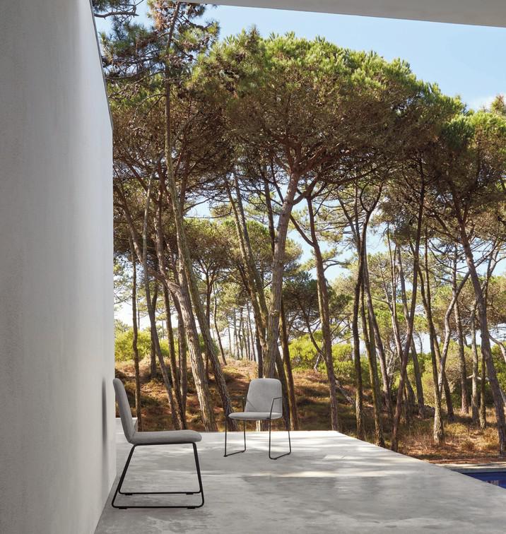 Обеденный стул белый лотос смоки Manutti Loop MNST79 - Вид №5