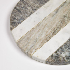 106390 Маленькая круглая разделочная доска из разноцветного мрамора La Forma Xamila