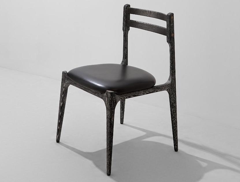 District Eight Стул из дуба со встроенной подушкой  M2011  - Вид №1