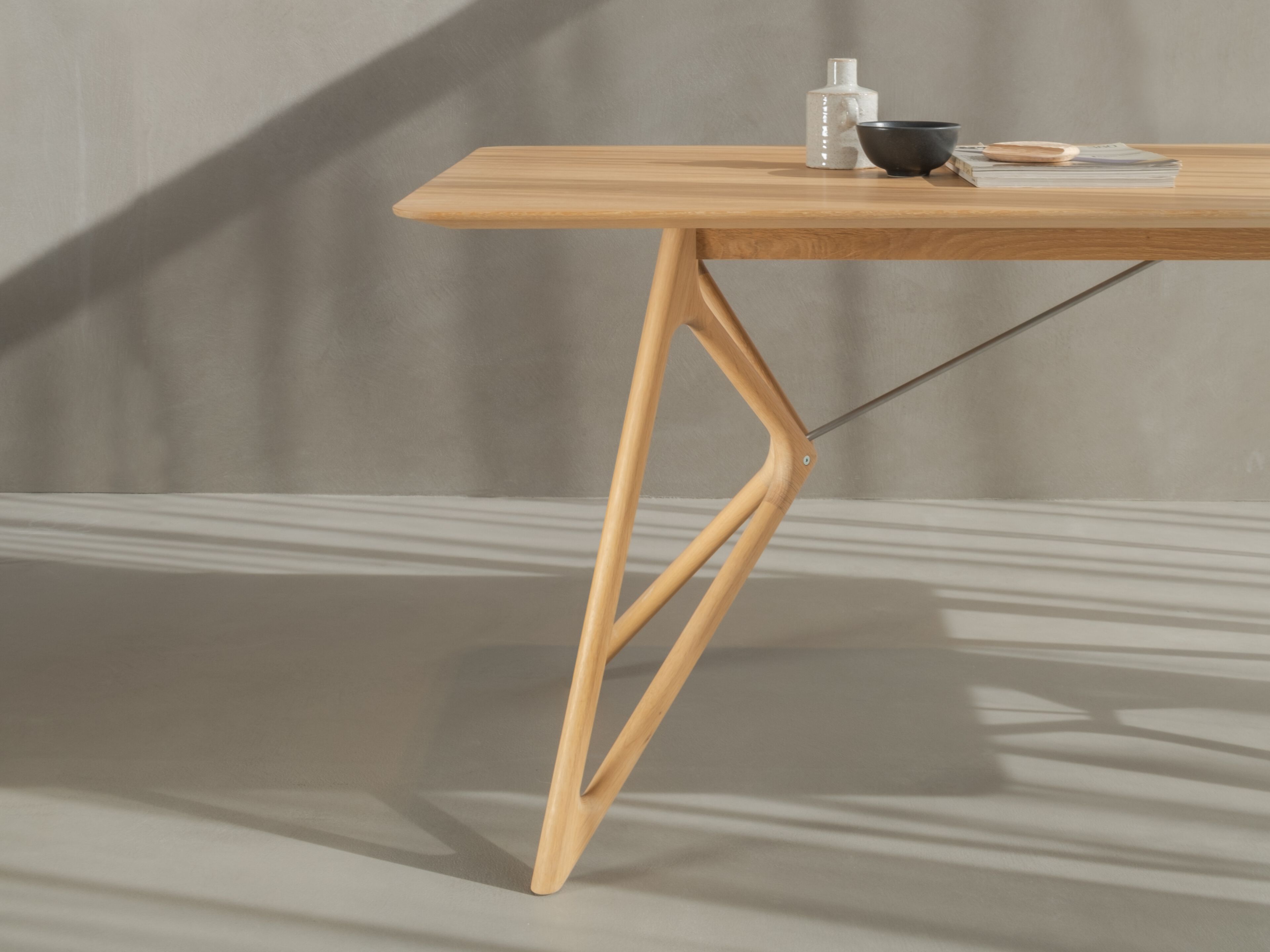 Прямоугольный обеденный стол из дуба Gazzda TINK ARCH-00130251 - Вид №7