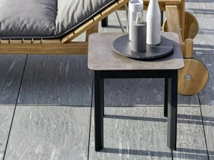 Varaschin Квадратный садовый столик из изделий из дерева в современном стиле System