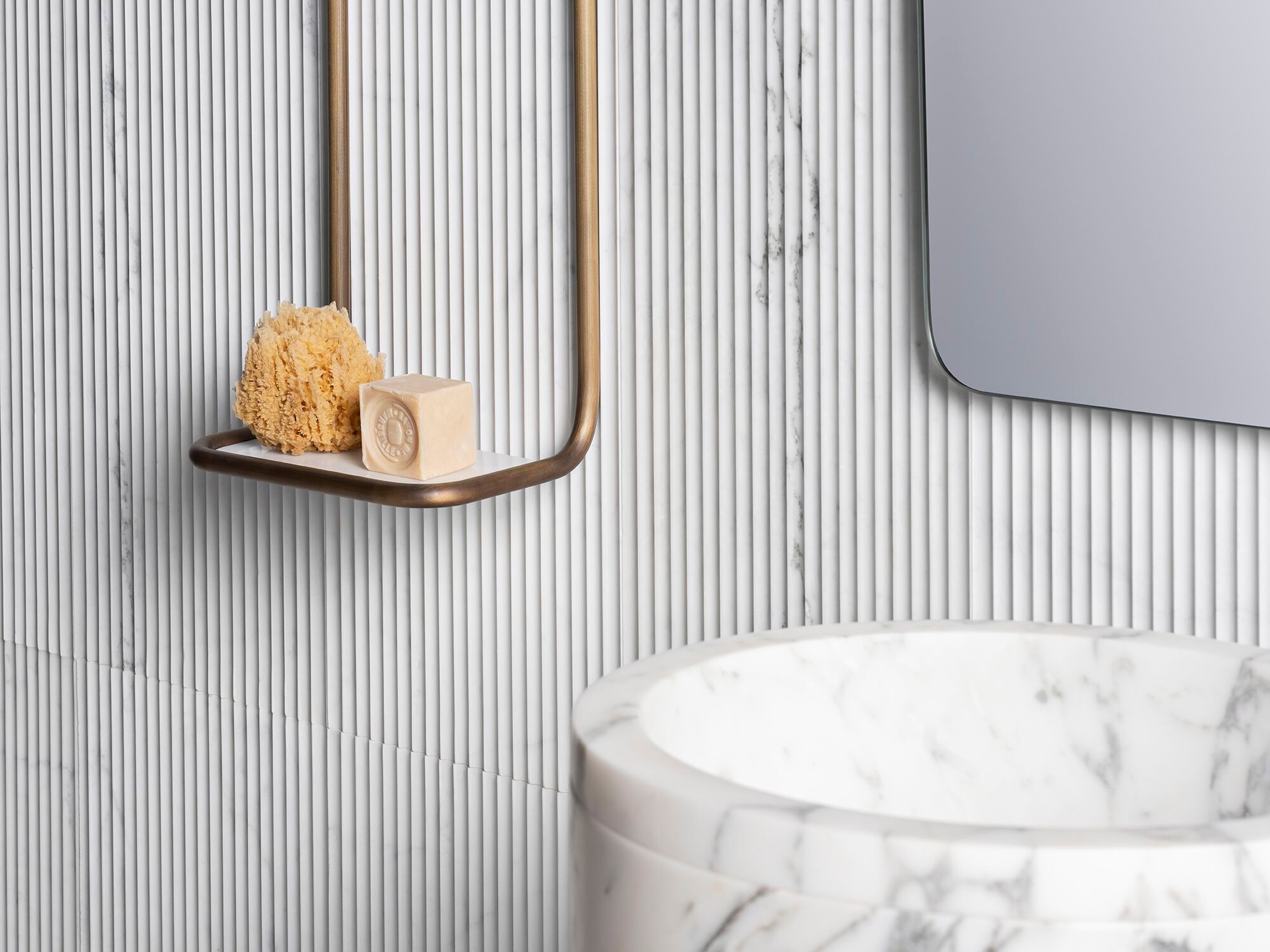 Латунное зеркало для ванной комнаты LUCE DI CARRARA Oscar ARCH-00062896 - Вид №1