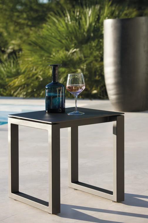 MNST470 Приставные столики pa lava 46см x 46см Manutti Fuse - Вид №3
