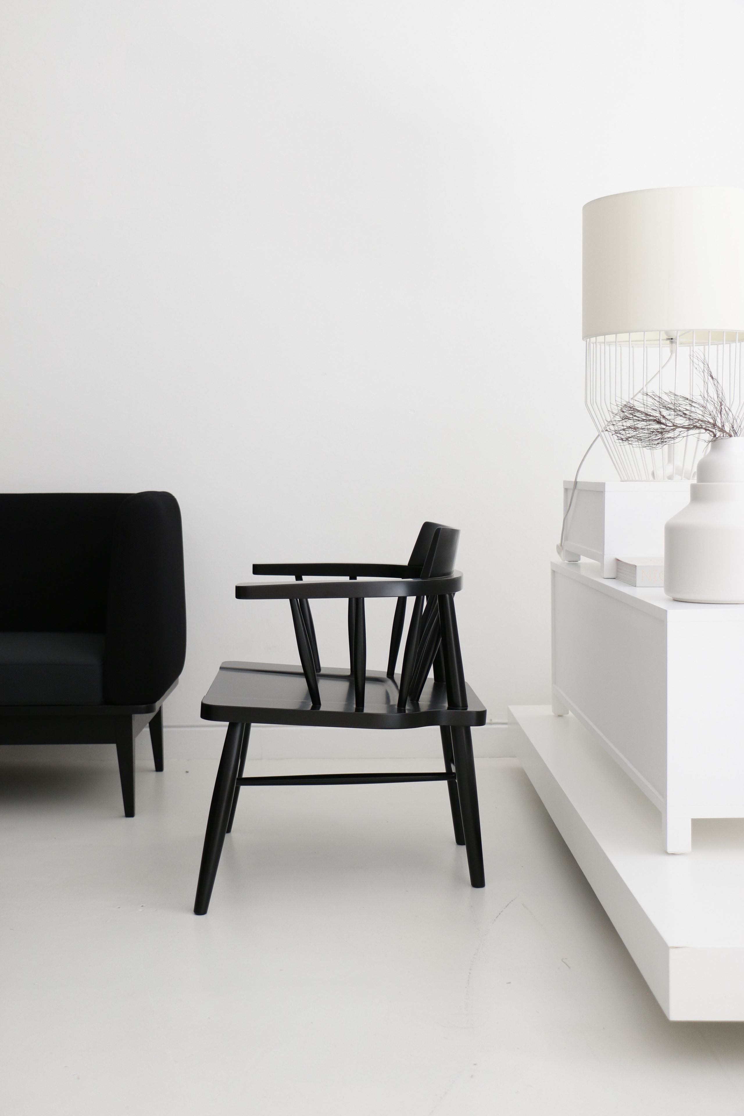 Стул из массива дерева с подлокотниками Branca Lisboa R&B2 ARCH-00047202 - Вид №5