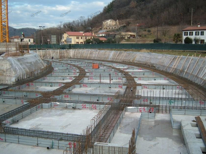 FlashFond Клетки с опалубкой на заводе sun-id-1440833