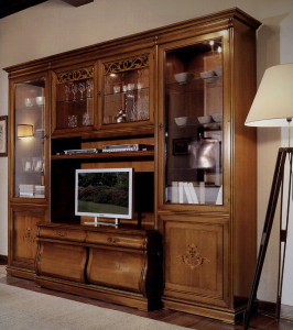 Стенка  BTC INTERNATIONAL 447