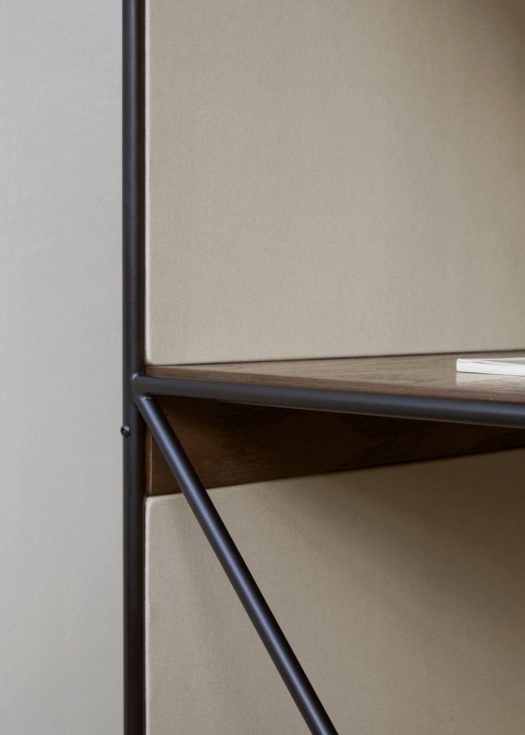 5709262069729 Система хранения Zet, 60 дюймов, задняя панель и полка для журналов LuceLight  - Вид №12