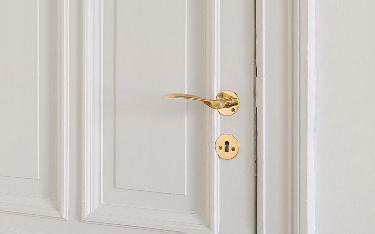 12405201030 Ручка нажимная AJ111, большая - латуньd line Arne Jacobsen  - Вид №4