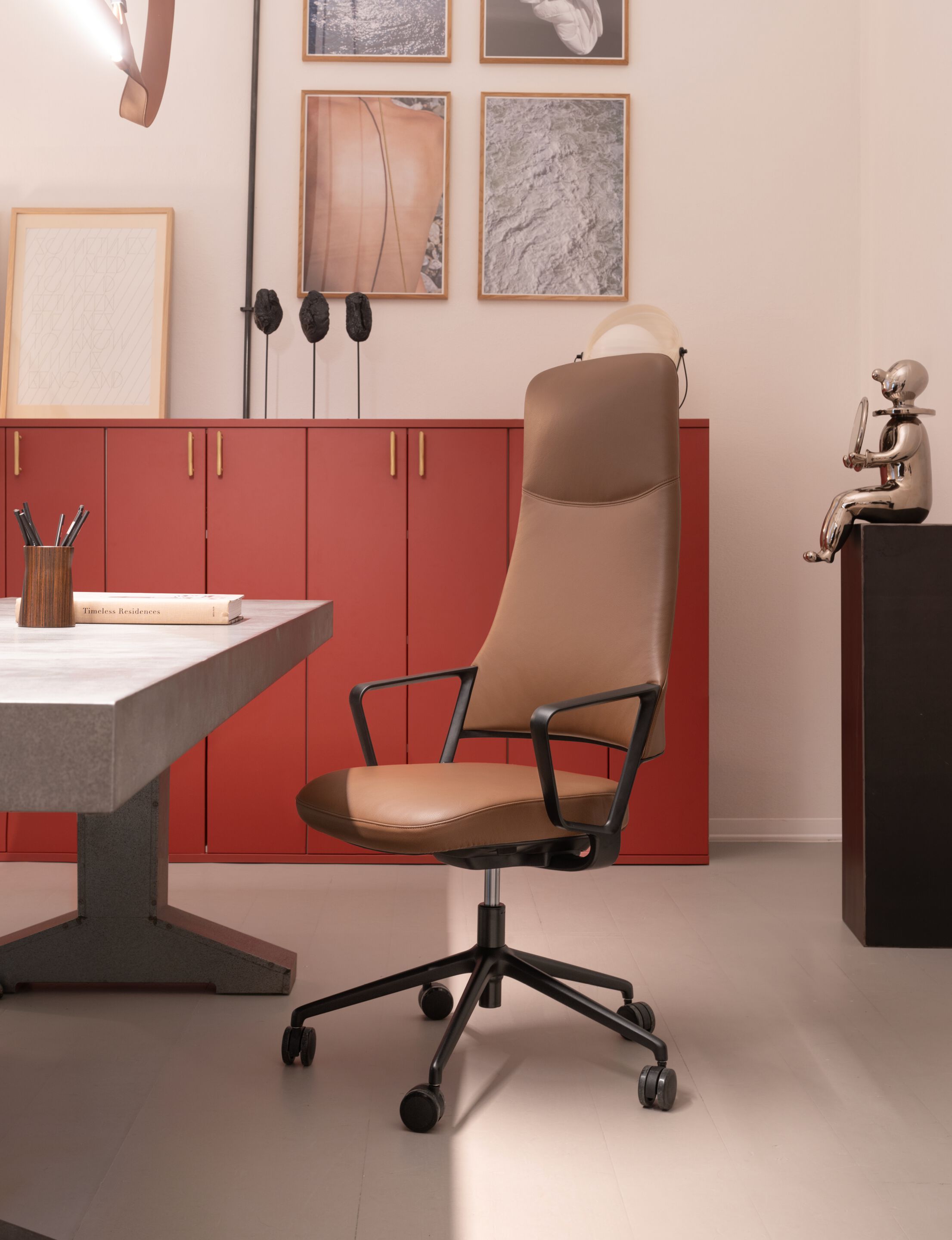 Кожаное вращающееся офисное кресло с высокой спинкой Quinti Sedute Aventador ARCH-00142700 - Вид №1