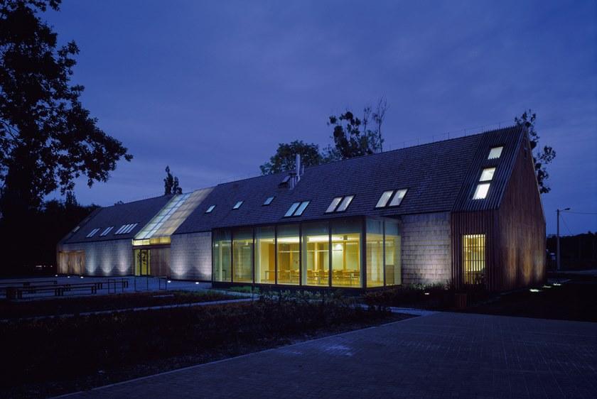 Fakro Деревянное мансардное окно sun-id-1488187 - Вид №4