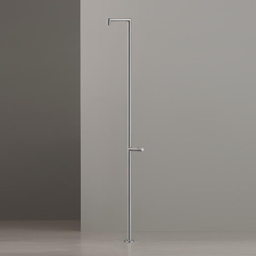 Свободно стоящий душ на открытом воздухе в AISI 316L из нержавеющей стали. Коническая дождь струи под контролем смеситель коллекции Cartesio  CAR160 CEADESIGN  - Вид №1