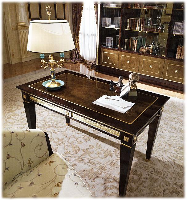 Письменный стол Arcade Royale TURRI T676/R Classic