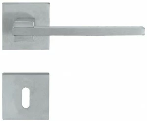 LINEA CALI' Ручка из хромированной латуни на розетке с замком Slim