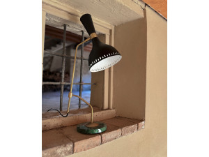 Металлическая светодиодная настольная лампа