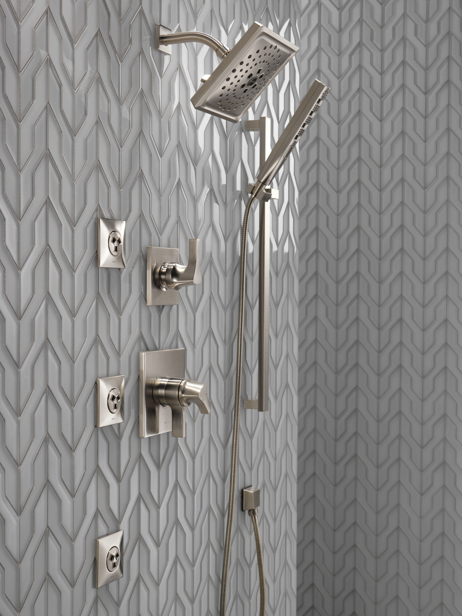 Квадратный спрей для тела HydraChoice® Square Body Spray Trim Delta Faucet T50210-SS - Вид №40