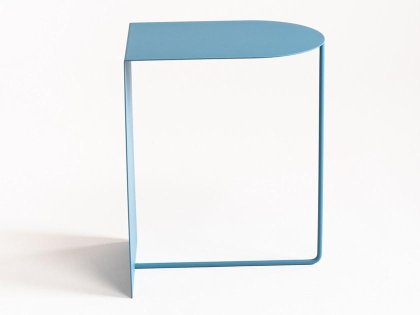 FORMAE Журнальный столик из стали с порошковым покрытием и полкой для журналов Roommate sun-id-1434559 - Вид №1