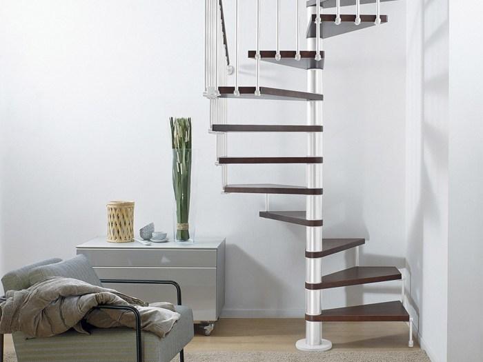 Fontanot Винтовая лестница из стали и дерева с квадратным планом в комплекте Pixima sun-id-1457119 - Вид №4