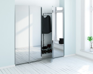 Вешалка для одежды из стали и стекла