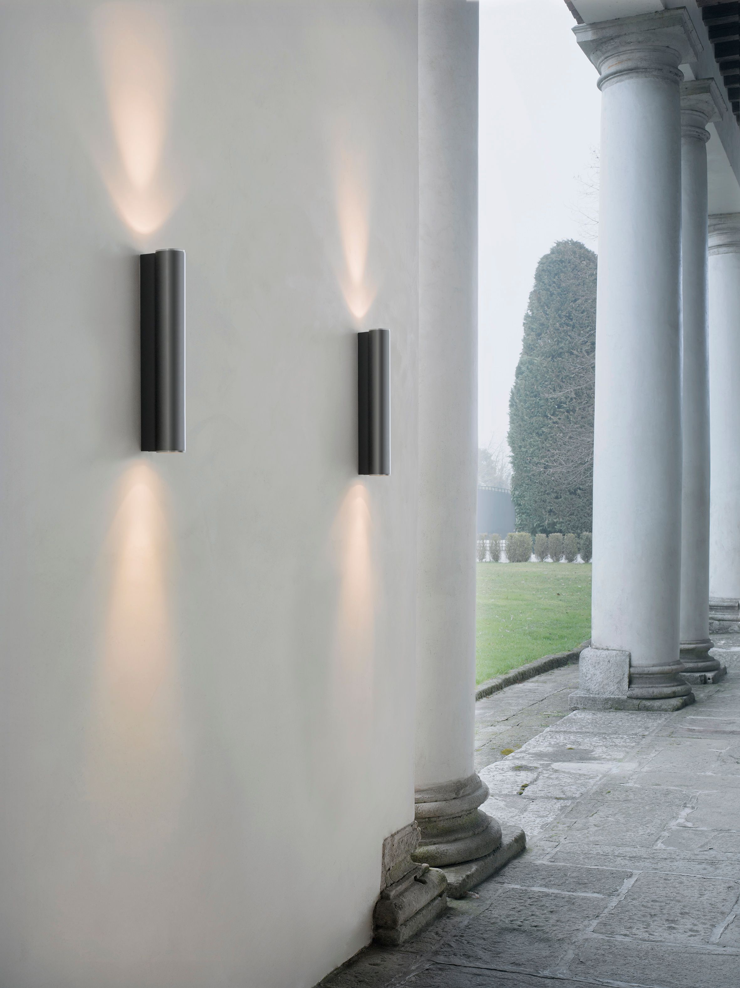 Экструдированный алюминиевый регулируемый светодиодный настенный светильник LUCEPLAN e04 ARCH-00115598 - Вид №1