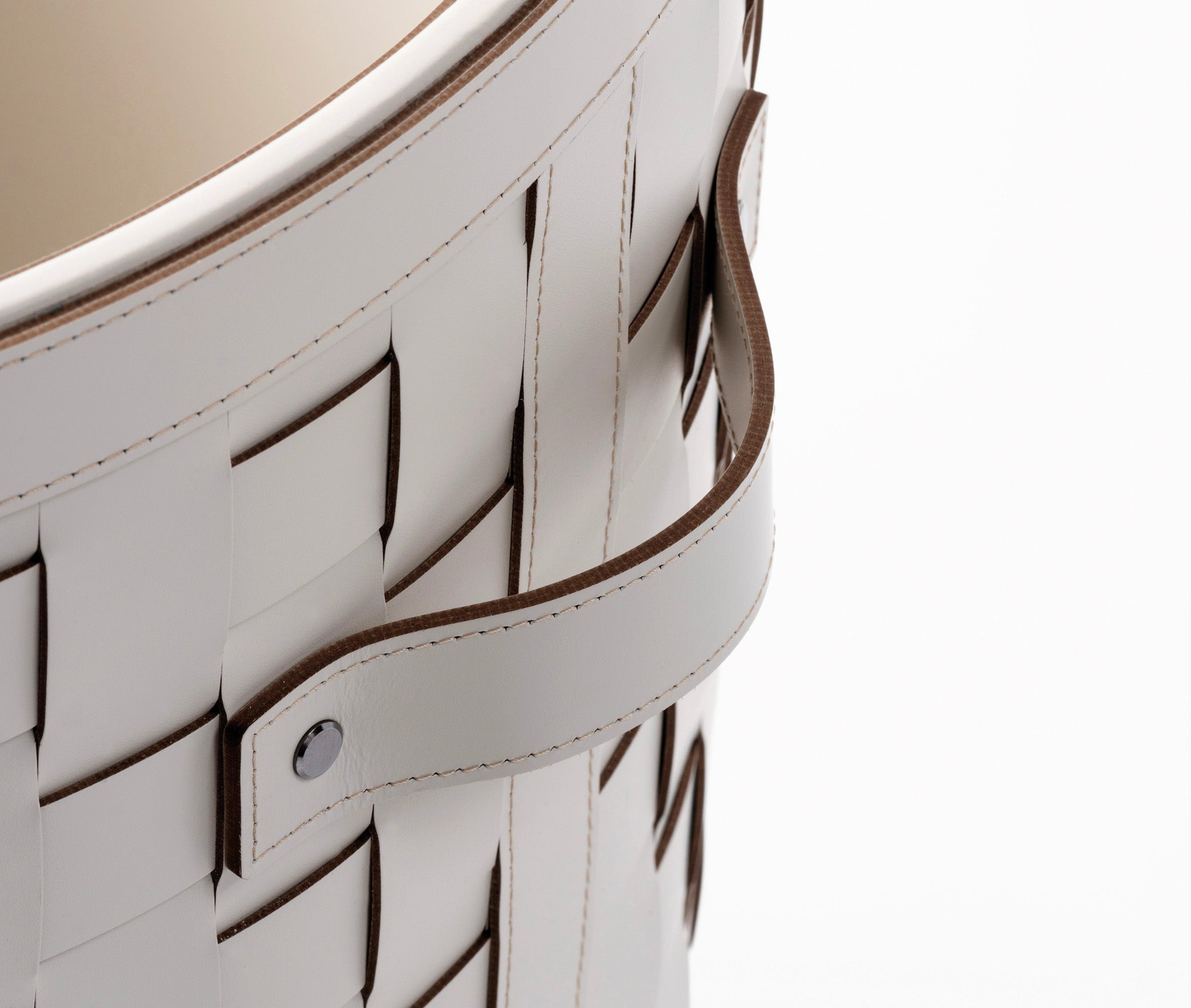 Корзина Demetra на колесиках - Ø 50XH55 см / регенерированная кожа_темно-синий Pinetti 00.1551.082.003 - Вид №3