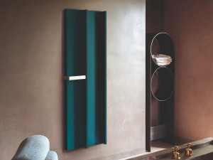 Вертикальный электрический полотенцесушитель