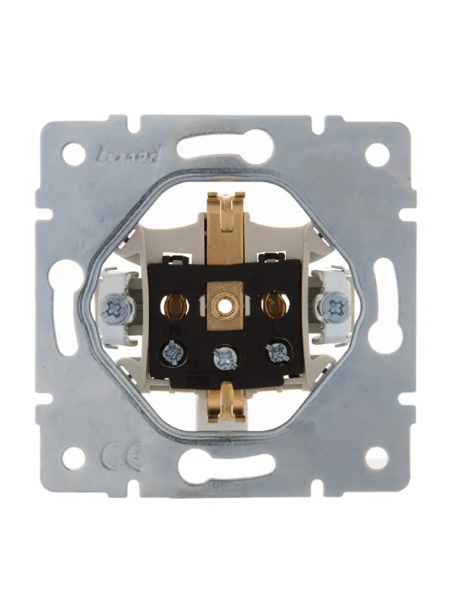 KARINA Розетка сз кремовый LEZARD 707-0388-122В - Вид №6