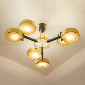 Металлический потолочный светильник