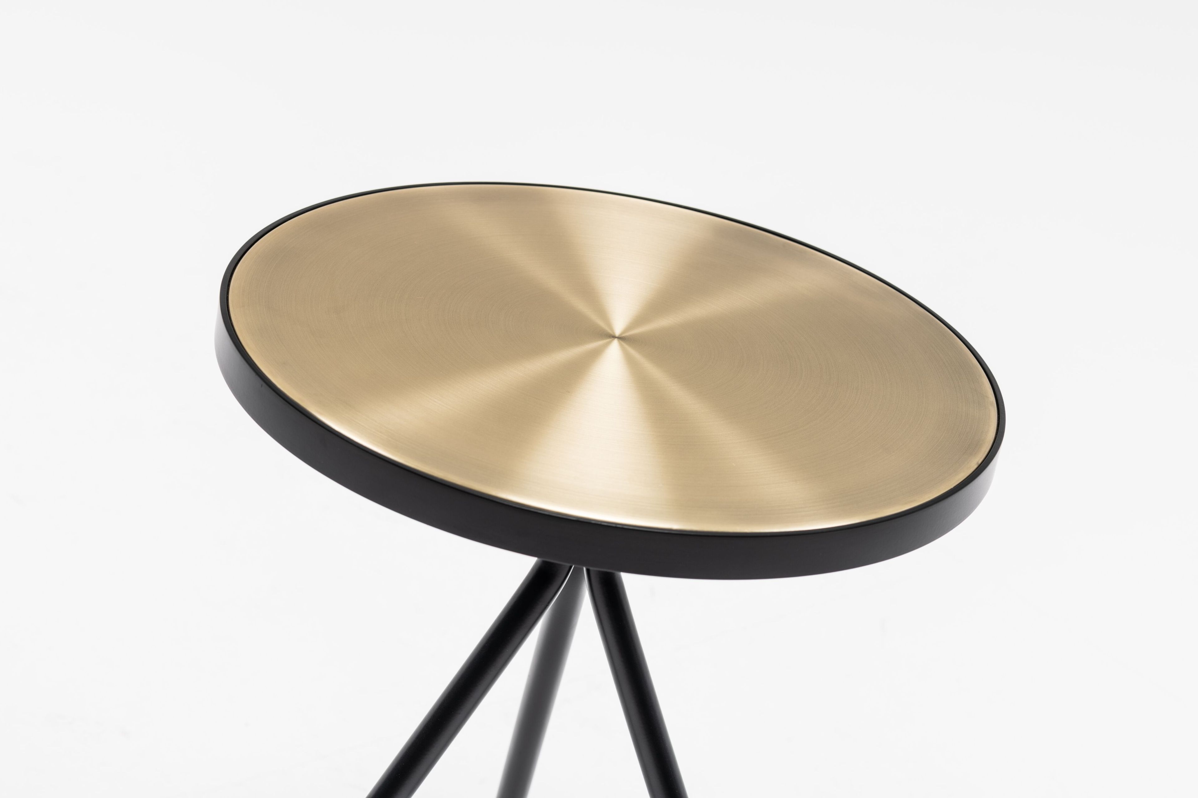 Высокий круглый журнальный столик из атласной стали и ясеня Papell Design Luna ARCH-00081380 - Вид №2