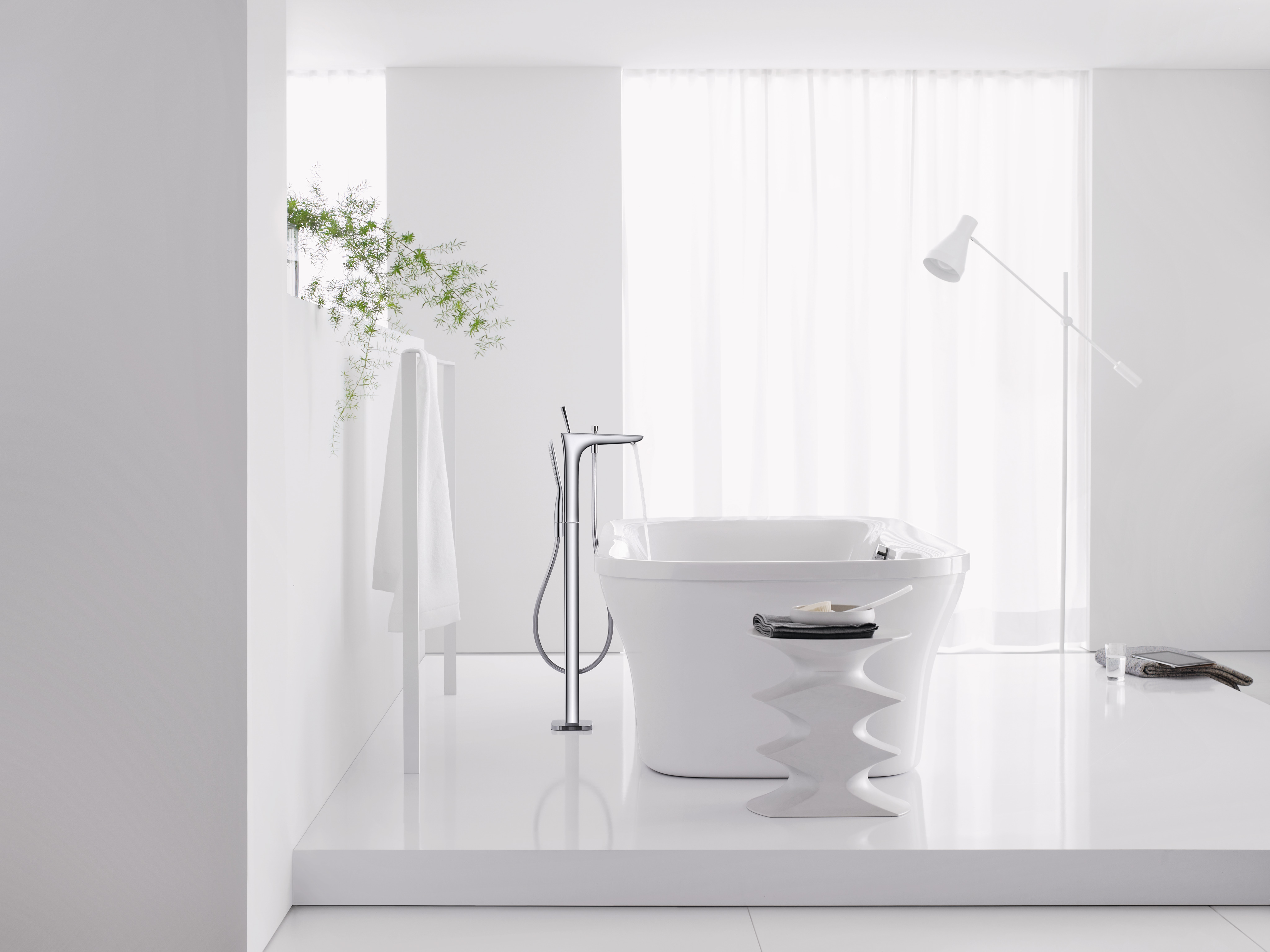 15473400 PuraVida Смеситель для ванны, однорычажный, напольный Hansgrohe  - Вид №3