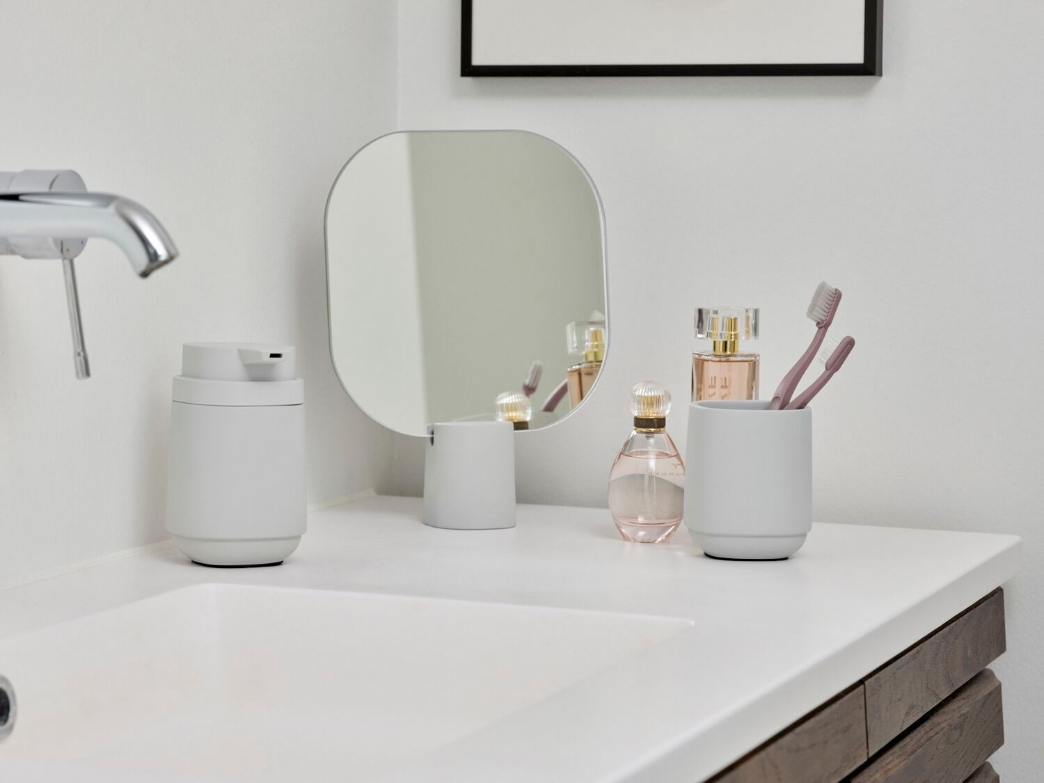 Бетонное настольное зеркало ZONE DENMARK время ARCH-00119231 - Вид №6