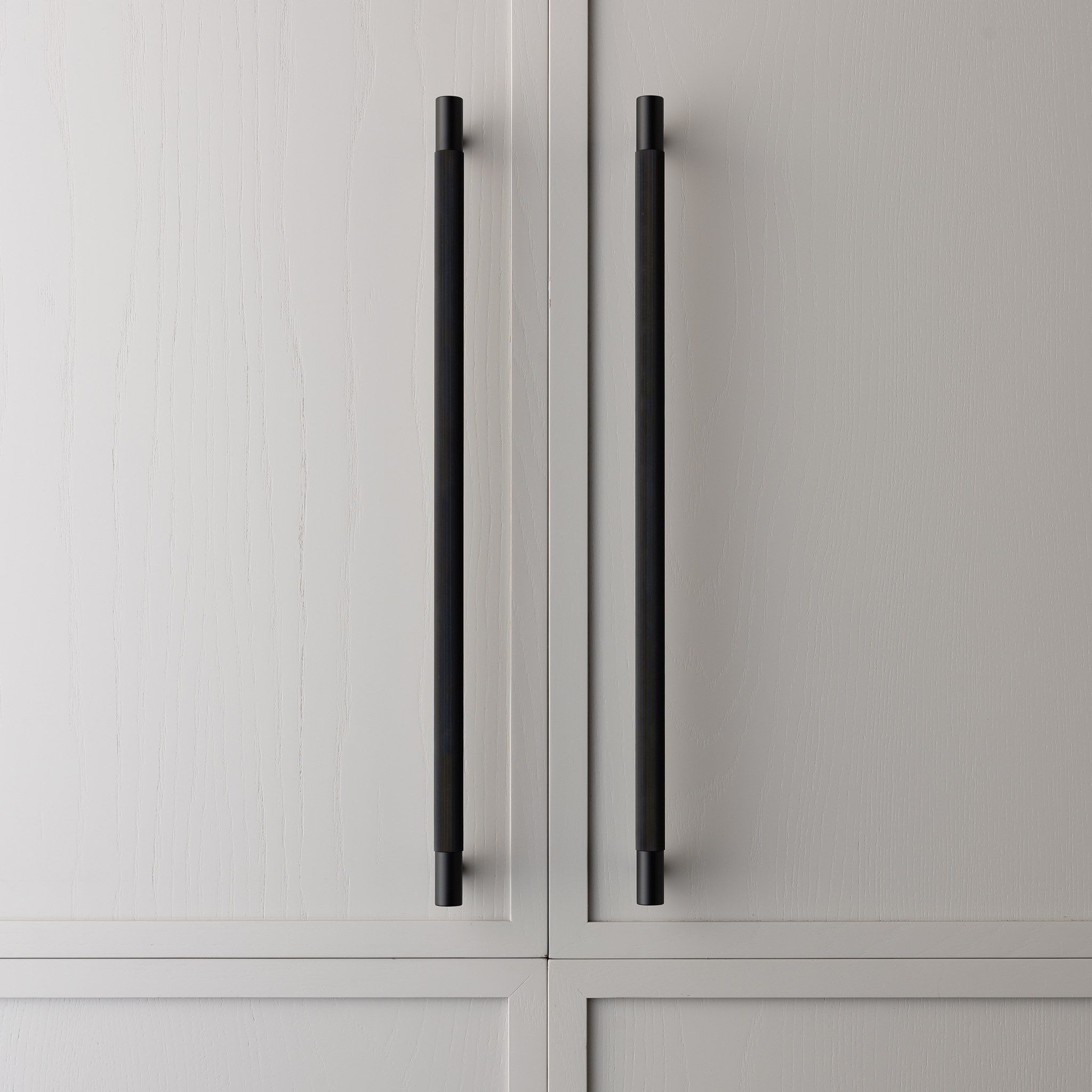 Латунь мост мебельная ручка Lo & Co Interiors LINEAR ARCH-00068486 - Вид №39