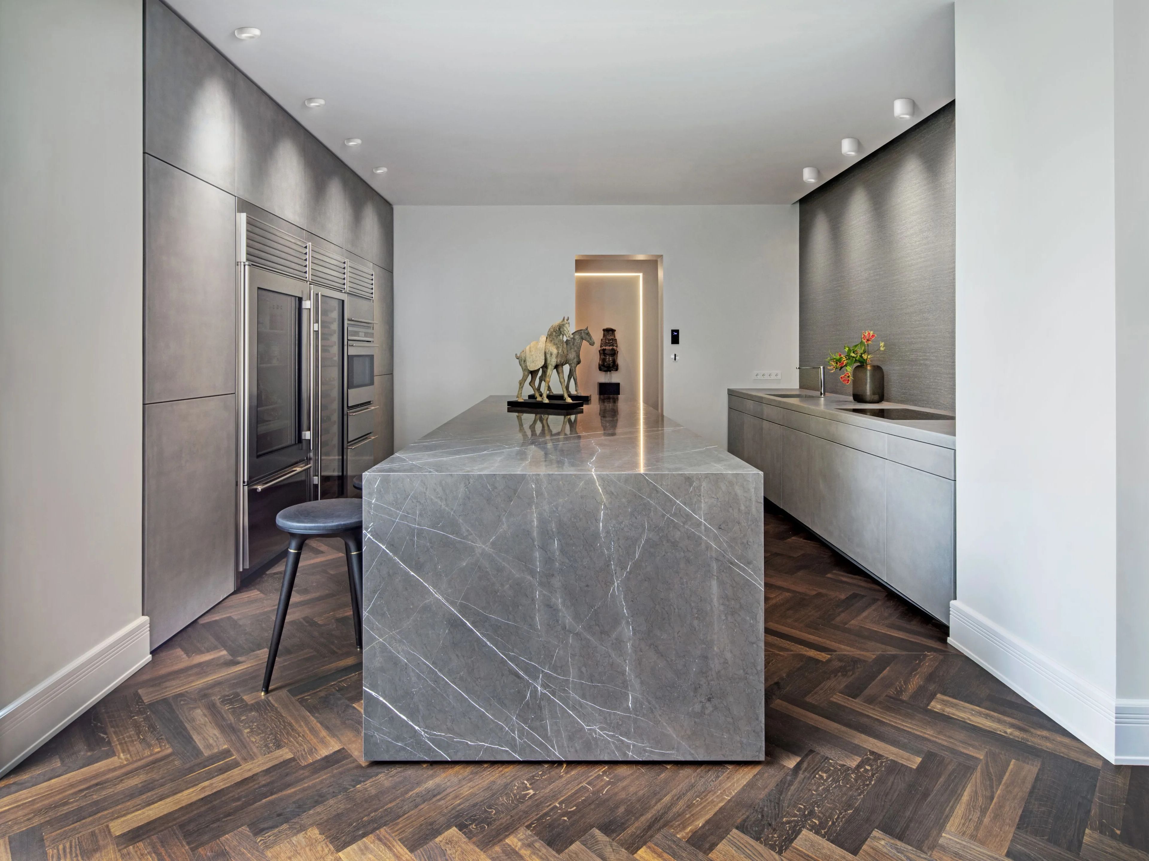 Алюминиевый светодиодный потолочный светильник serien.lighting CAVITY ARCH-00122628 - Вид №7