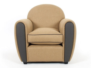 Тканевое клубное кресло с подлокотниками