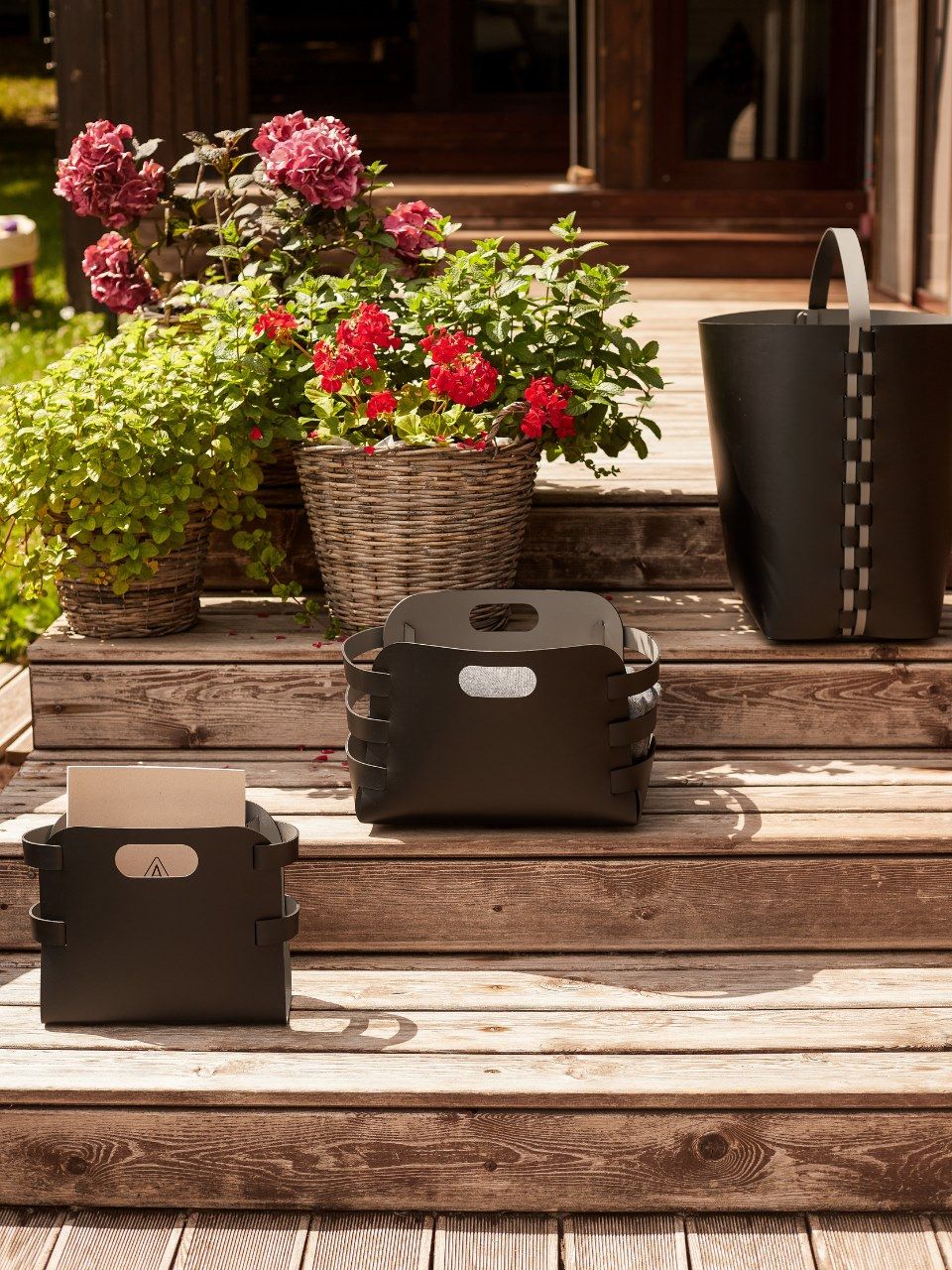 Кожаная стойка для журналов ADJ Portariviste ARCH-00046007 - Вид №5