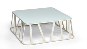 Алюминиевый журнальный столик