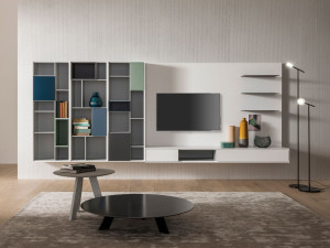 Оборудованная стена установленная с ТВ-стойкой