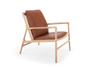 Дубовое кресло с кожаной подушкой