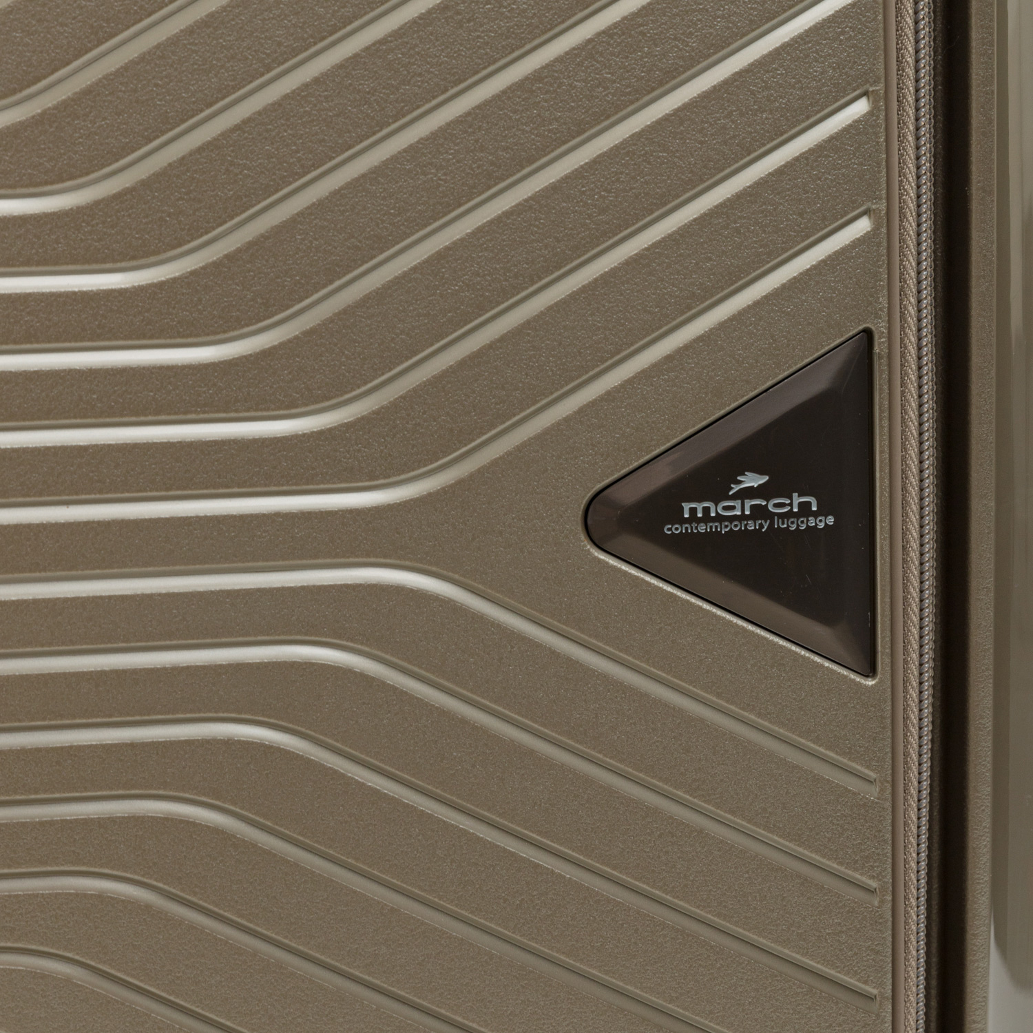 M1260-86-72 Чемодан M1260*72 L March Gotthard  - Вид №5
