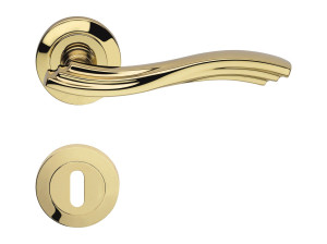 Классическая латунная ручка на розетке с насадкой