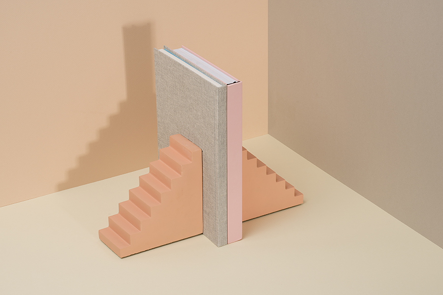 Ограничитель для книг бетонный Scala коралловый, 2 шт Doiy DYSCALABE - Вид №1