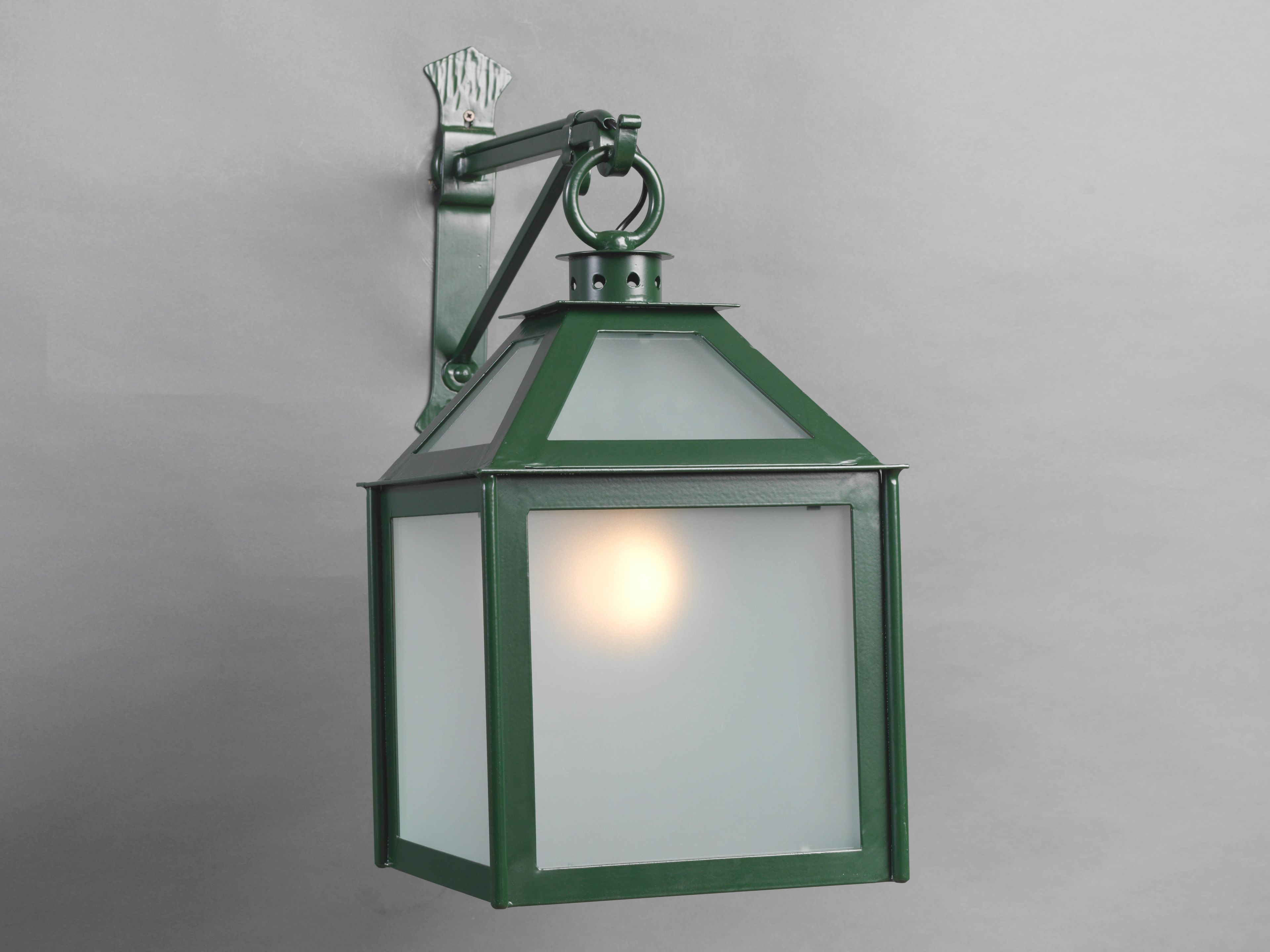 Открытый железный настенный светильник OFFICINACIANI остекление выше ARCH-00036705