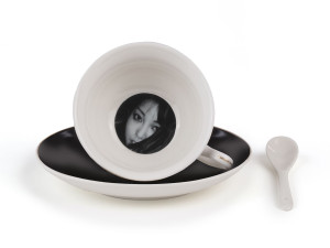 Фарфоровая чайная чашка