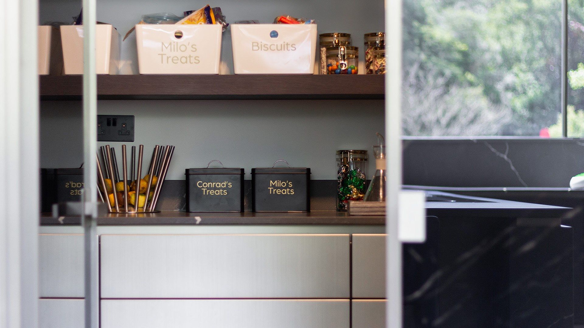 Кухня с островом со встроенными ручками TM Italia Cucine ARCH-00129249 - Вид №5